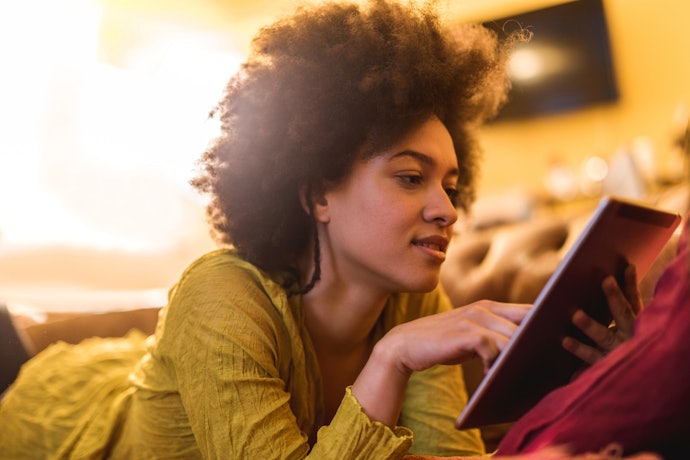 Considere Também as Vantagens do E-book