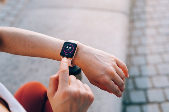 Para Melhor Visibilidade Sob a Luz do Sol, Escolha Um Smartwatch com Tela AMOLED