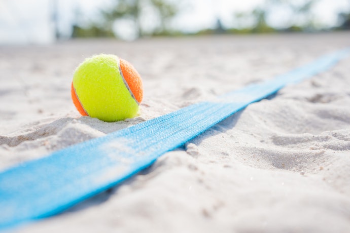 Bolas com Mais de 48 g Não São Indicadas para o Beach Tennis