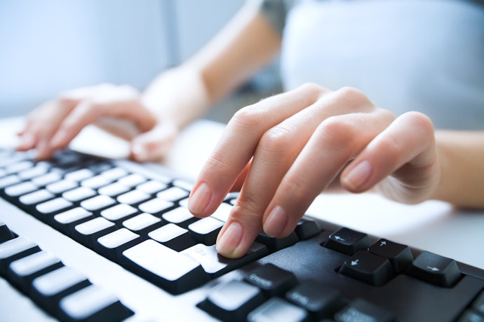 O Teclado Bluetooth ABNT ou ABNT2 Evita que Você Precise Configurar o Dispositivo