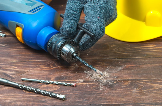 Para Brocas de até 10 mm, Escolha um Mandril de 3/8 Polegadas