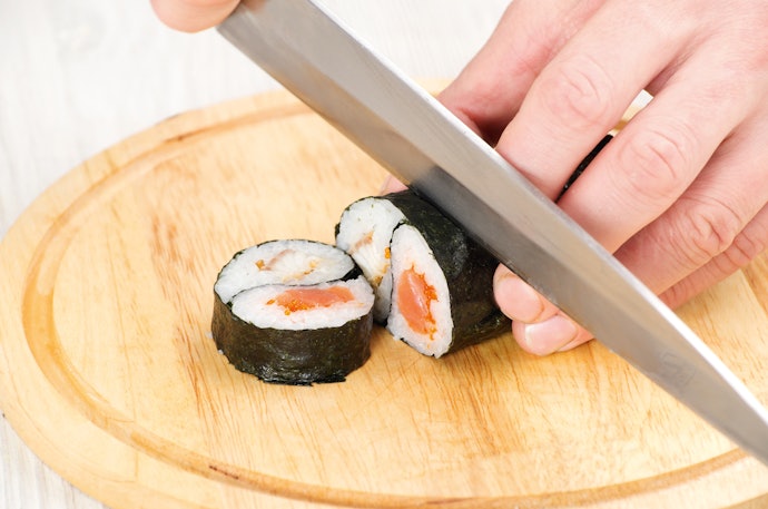 Explore as Vantagens de uma Faca para Sushi com Lâmina em Aço Inox, Vanádio ou Carbono