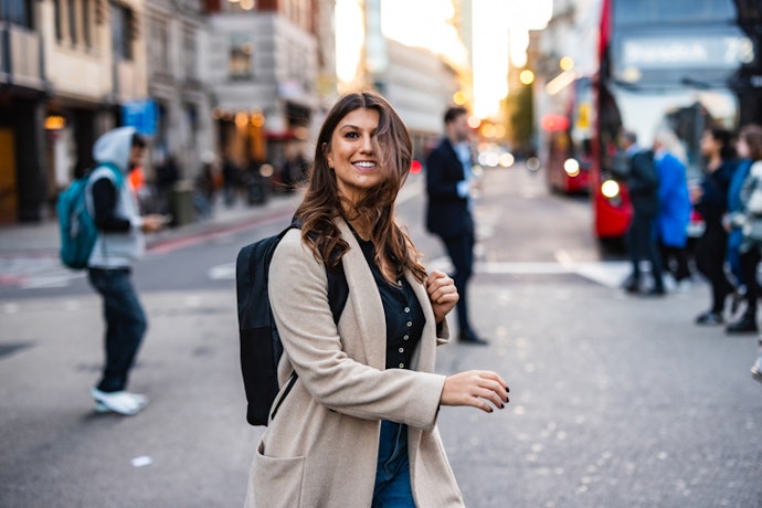 Para Viagens de Negócios, Escolha Poliéster Balístico ou Nylon Oxford e Suporte para Notebook