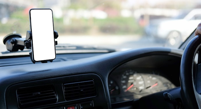 Suportes para Celular Veicular Indicados para Diferentes Superfícies São Mais Práticos