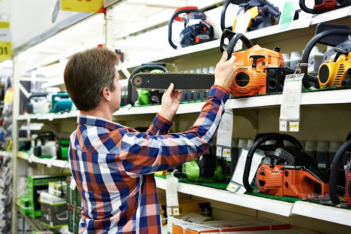 Busca Mais Rapidez na Manutenção? Opte por Motosserras com Tensor de Corrente sem Ferramentas