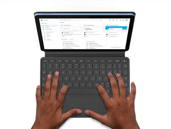 Para quem Digita Muitos Trabalhos, Escolha um Chromebook com Padrão ABNT2
