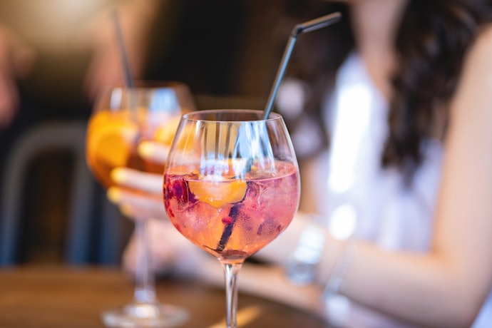 Verifique a Capacidade e a Altura da Taça de Gin