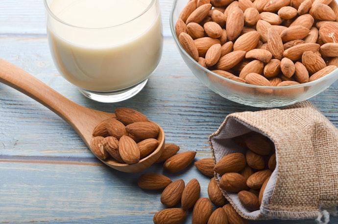 Para Evitar Ganho de Peso Indesejado, Escolha os Leites de Amêndoas com Até 80 kcal Por Porção
