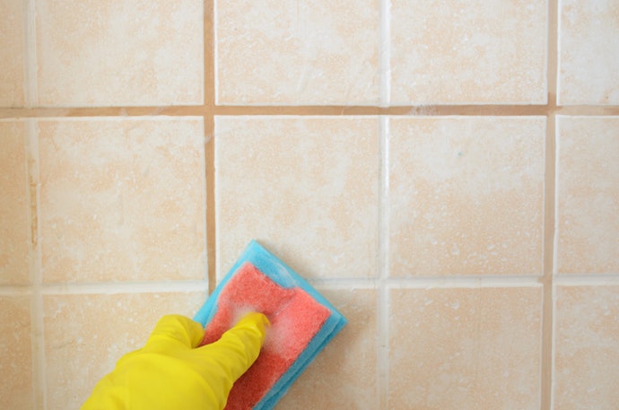 Se os Azulejos do Banheiro Estão Amarelados, Escolha Produtos com Ação Clareadora