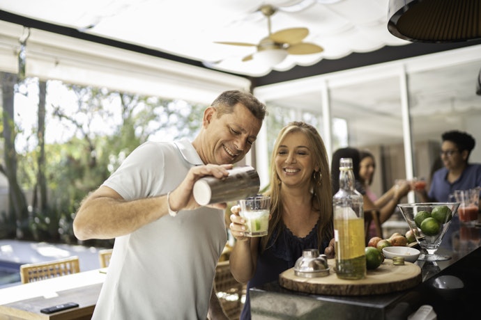Para Drinks: Cachaças Envelhecidas em Barris de Amendoim e Jequitibá Trazem Sabor Mais Fresco e Redondo