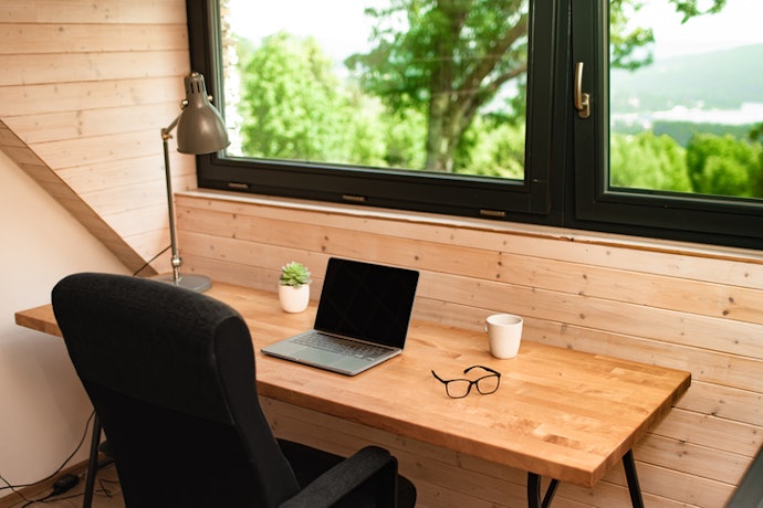Para Design Natural e Aconchegante, Prefira uma Mesa de Escritório Rústica