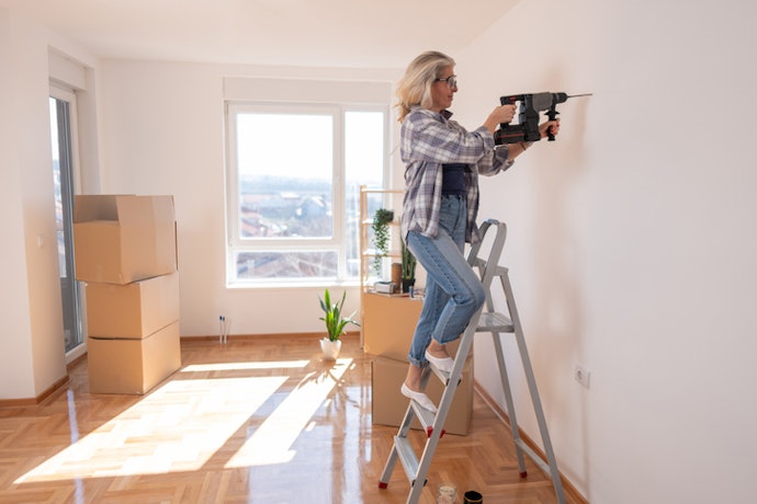 Instalações Simples como Prateleiras: Opte por Furadeiras de Impacto entre 10 mm e 13 mm