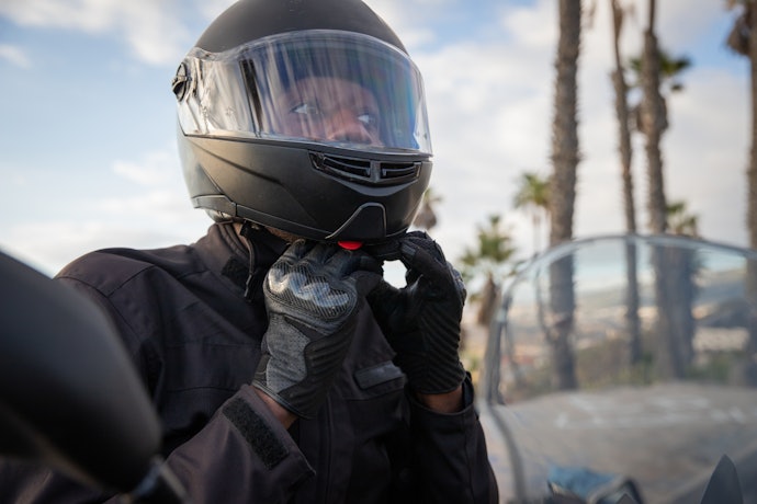 Para Deslocamentos Urbanos Diários, Prefira uma Jaqueta de Motociclista de Poliéster 600D