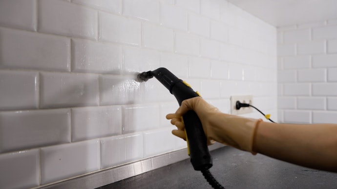 Para Limpar Cantos com Eficiência, Prefira Modelos com 1000 W de Potência ou Mais
