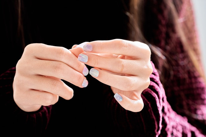 Não Tem Muita Prática na Aplicação? Prefira Unhas Postiças Autocolantes
