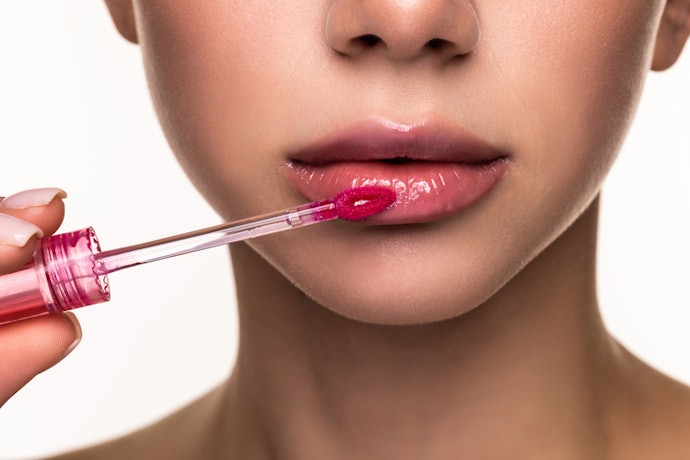 Busca Lip Oil que Aumenta a Boca? Prefira um com Efeito Plumper