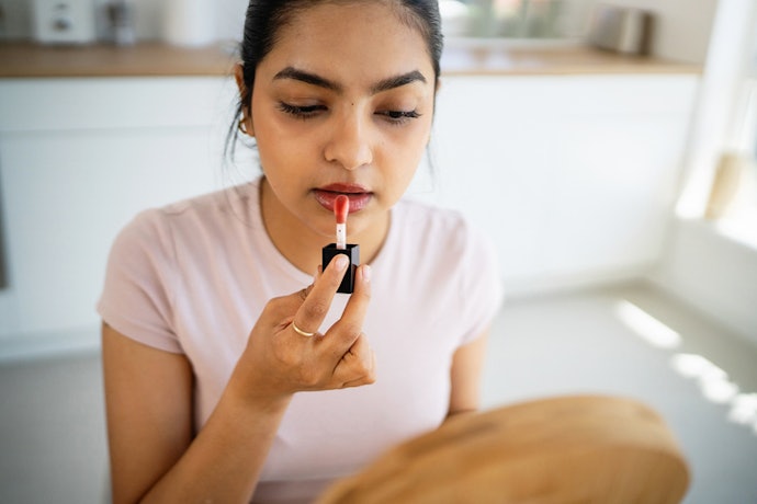 Para Pigmentação Leve e Translúcida, Opte por Lip Oil com Cor