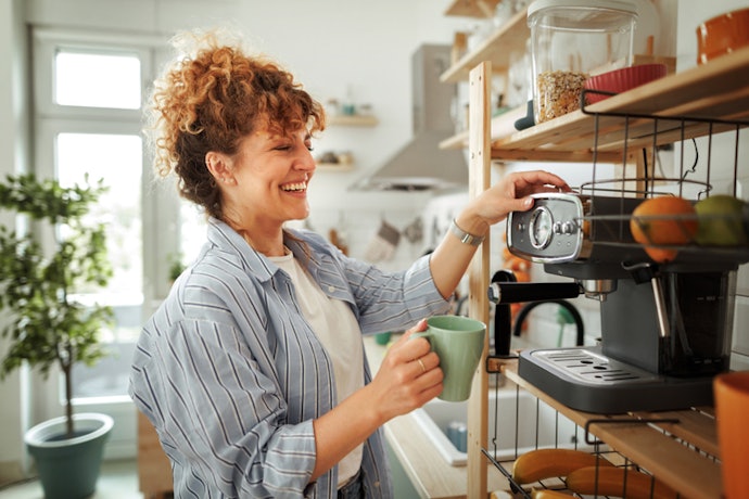 Para Preparar um Café Concentrado e Forte, Escolha uma Cafeteira Elétrica Espresso