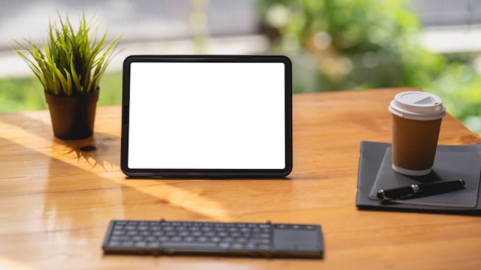Se Você Busca Economia, Prefira um Teclado Bluetooth Universal