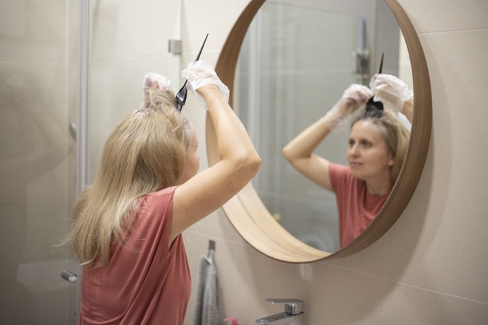 Se Tem Cabelo Grisalho, Opte Por Matizador Roxo ou Prata