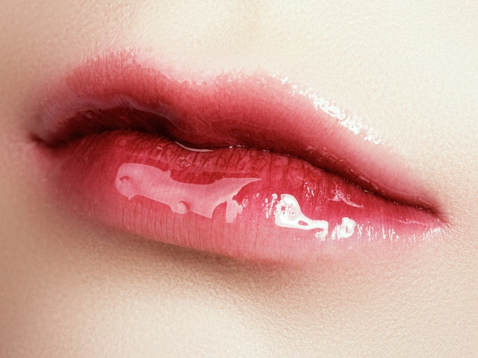 Para um Acabamento Brilhante e Cor Duradoura, Escolha um Lip Tint Gloss