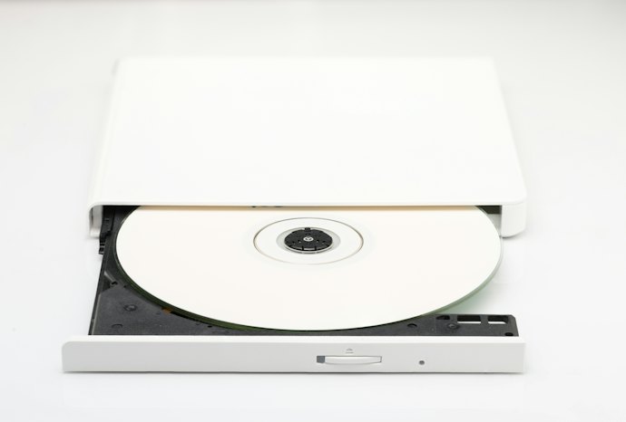 Gravador de DVD Externo: Compacto, Leve e Versátil