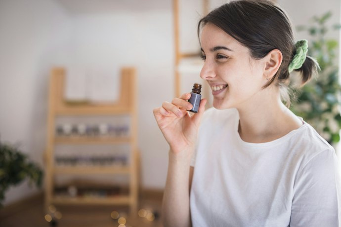 Se Quer Óleos Essenciais Acessíveis para Aromaterapia, Escolha a Via Aroma