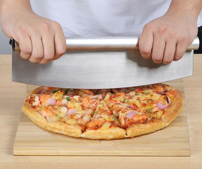 Cortador de Pizza Meia-Lua: Eficiente, Ótimo para Pizzas Grandes