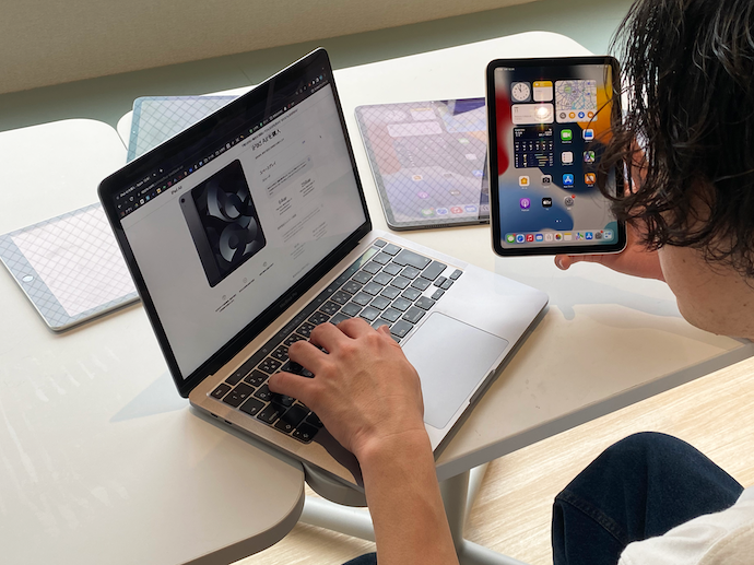 Compatibilidade com Magic Keyboard e Apple Pencil de 1ª Geração