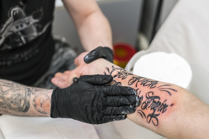 Para Queimaduras e Tatuagens, Prefira Creme Cicatrizante com Ação Hidratante