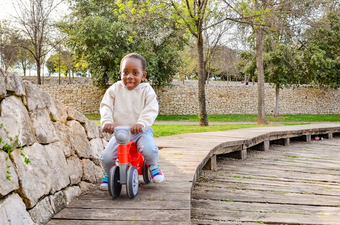 Seu Bebê Tem em Torno de 1 Ano? Prefira Bicicleta de Equilíbrio com 3 ou 4 Rodas