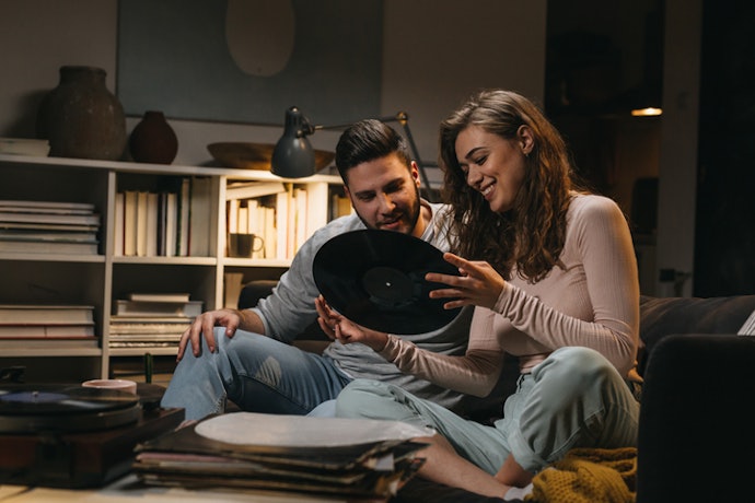 Para Iniciantes, Opte por um Toca-Discos de Funcionamento Automático ou Semi-Automático