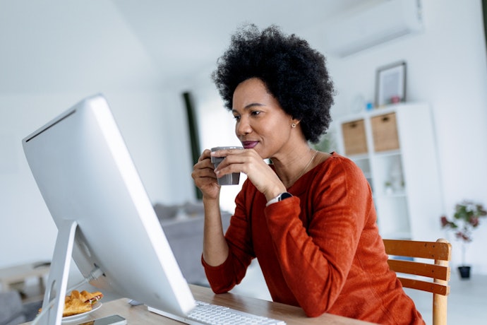 E-mails e Documentos em Telas de Até 27": Escolha um Monitor para Home Office Full HD