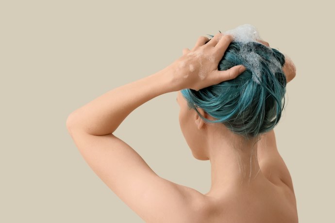Para Cabelos com Química ou Coloridos, Escolha Fórmulas com Proteínas e Vitamina E