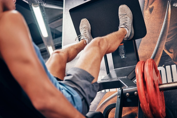 Se Quer Treinar Pernas e Glúteos, Escolha Estações com Leg Press Amplo e Polia Baixa Reforçada