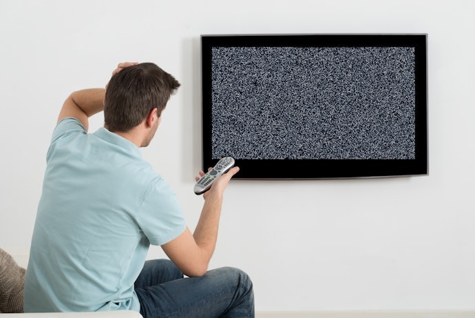 Áreas com Sinal Fraco: Escolha Antenas de Parede Amplificadas com Mais de 10 dBi
