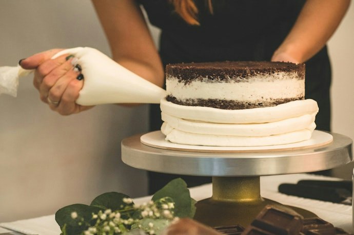 Para Maior Resistência, Opte por uma Bailarina para Bolo de Alumínio