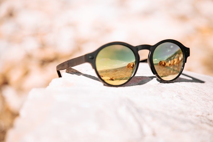 Quer um Óculos de Sol Masculino Mais Acessível? Metal e Acetato São Ótimas Opções
