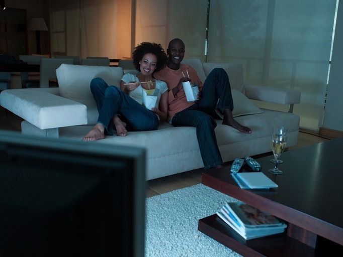 Vai Usar Casualmente e Quer Investir Menos? Então, Prefira TV 55 Polegadas com Tela LED