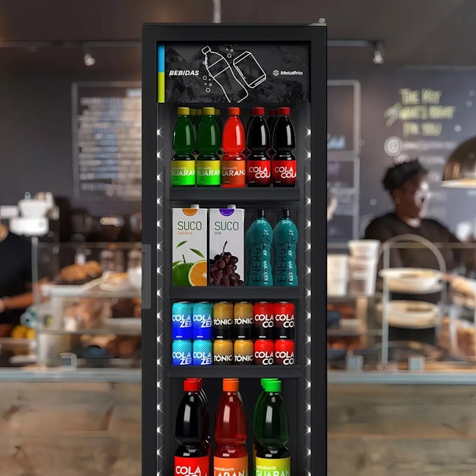 Para Facilitar a Visualização Interna, Opte por um Freezer Vertical Expositor com Iluminação
