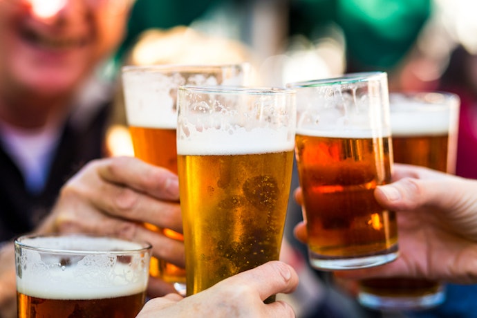 Se Busca Sabores Próximos da Cerveja de Boteco, Invista nos Estilos Helles, Witbier e Weiss