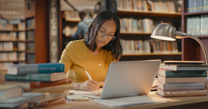 Para Trabalho e Estudo, Prefira um Notebook i3 de no Mínimo de 11ª Geração, 8 GB RAM e Tela 14"