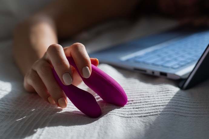 Se Busca um Vibrador de Casal Heterossexual, Considere Aqueles em Formato de C