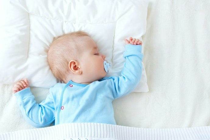 Para Crianças de 1 Ano, Prefira um Travesseiro para Bebê de Aproximadamente 30 × 40 cm