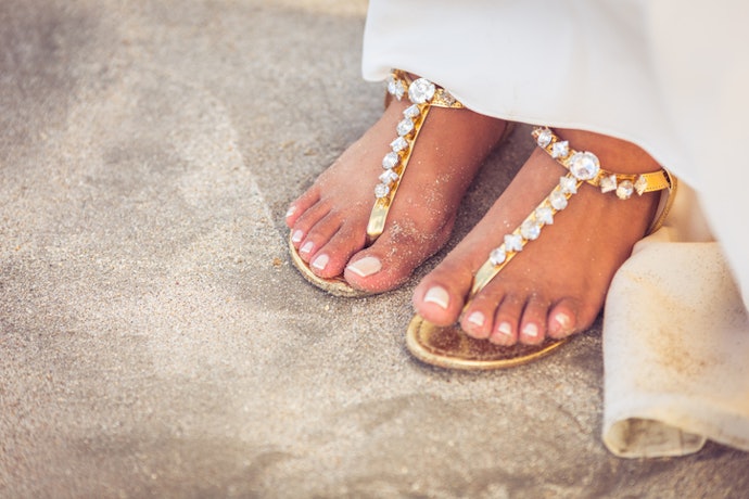 Para Casar na Praia ou no Campo, Prefira Modelos de Sandália Rasteirinha