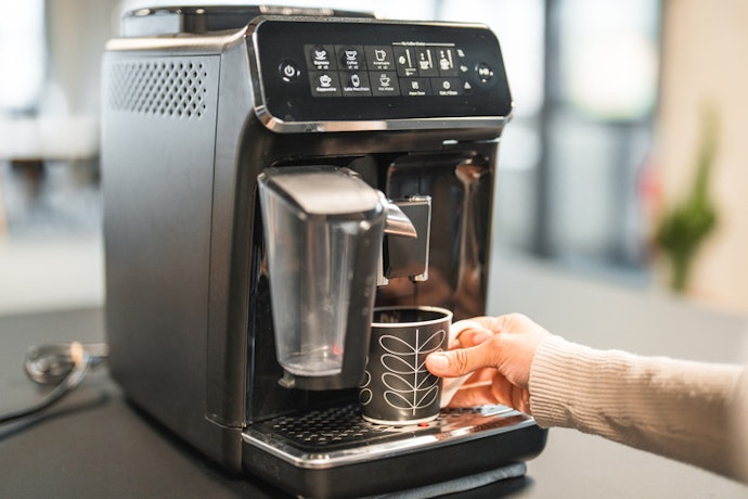 Quer Praticidade Máxima e Rapidez? Escolha uma Cafeteira Expresso Automática