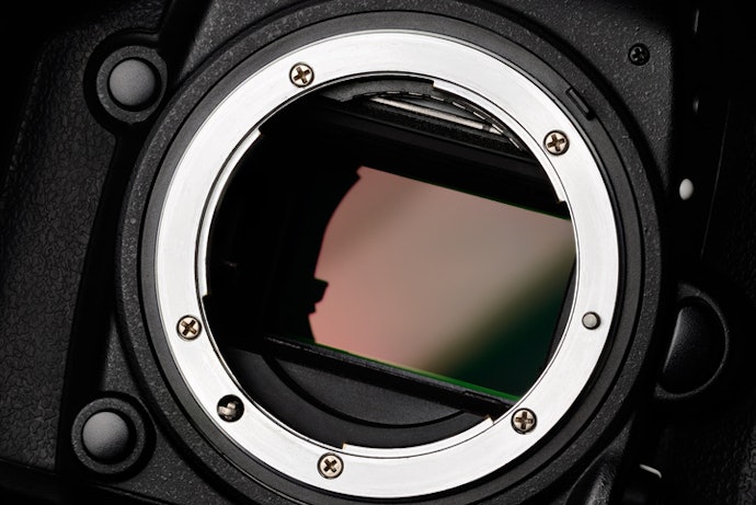 Para Mais Desfoque e Desempenho em Baixa Luz, Prefira Sensores Full Frame