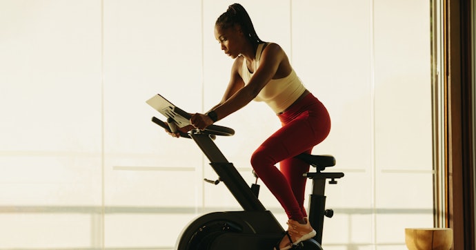 Se Pratica Treinos Intensos, Prefira Bicicleta Spinning com Volante de 13, 15 ou 20 kg