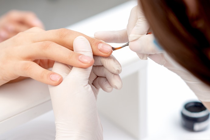 Gel Base: Preserva as Unhas Naturais e Melhora a Adesão das Fibras