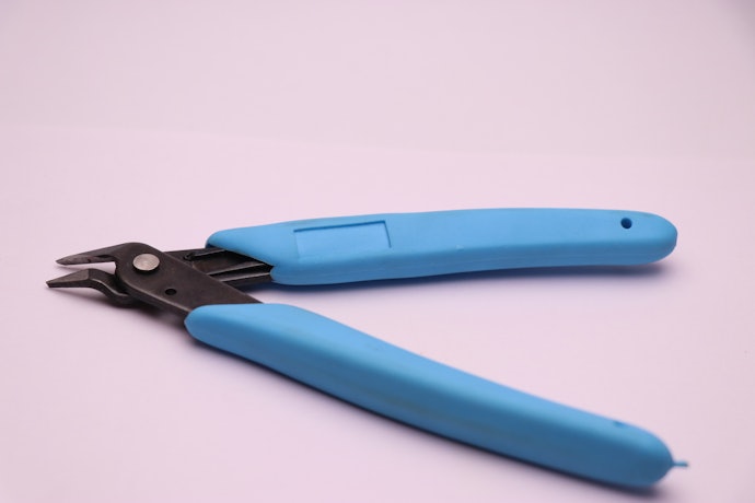 Alicate de Corte Rente: para Trabalhos Artesanais e Eletrônicos